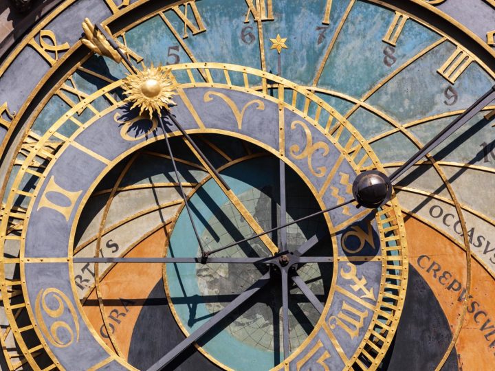 Il tempo scorre veloce: 90 secondi alla distruzione globale secondo il Doomsday Clock