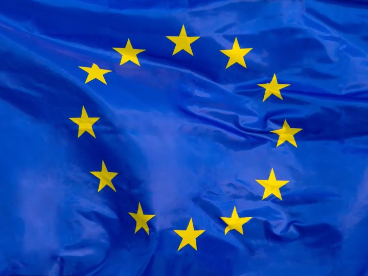 La sinistra in crisi? Sondaggi prevedono un’UE dominata dalla destra!
